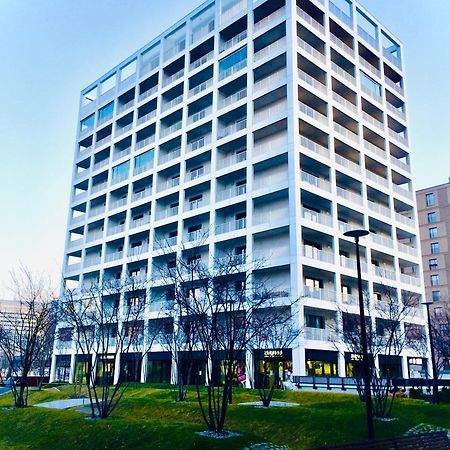 Top Urban Apartment - Free Parking, Green Energy, Modern Style Братислава Екстериор снимка