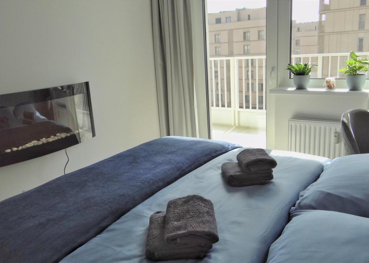 Top Urban Apartment - Free Parking, Green Energy, Modern Style Братислава Екстериор снимка