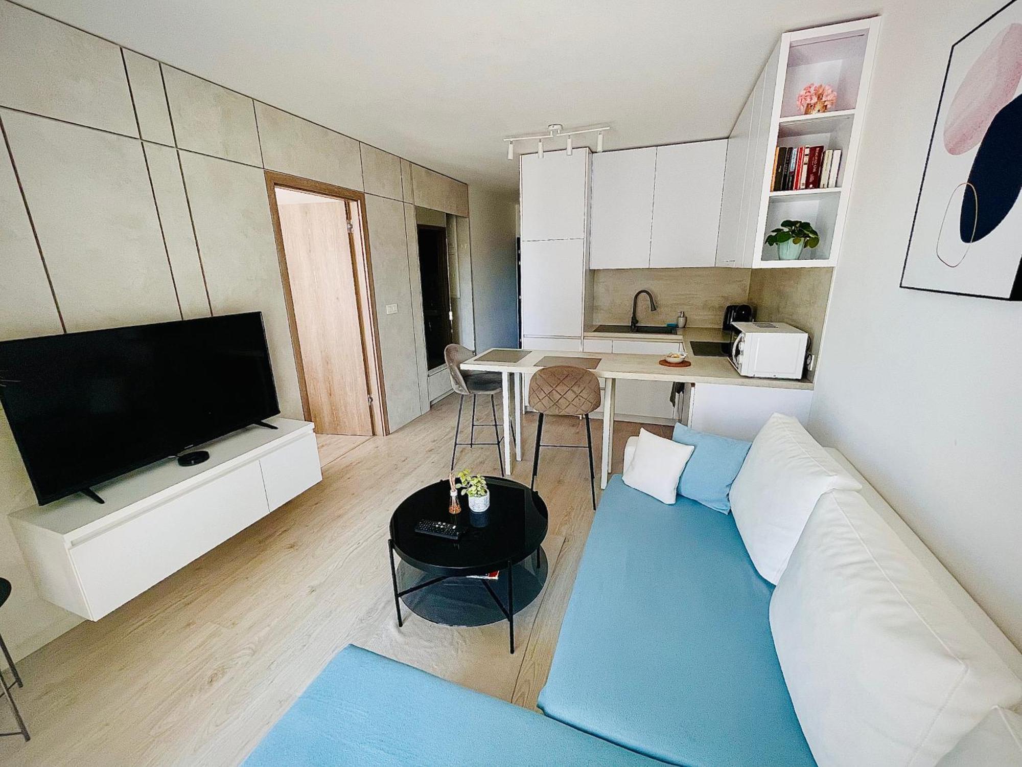 Top Urban Apartment - Free Parking, Green Energy, Modern Style Братислава Екстериор снимка
